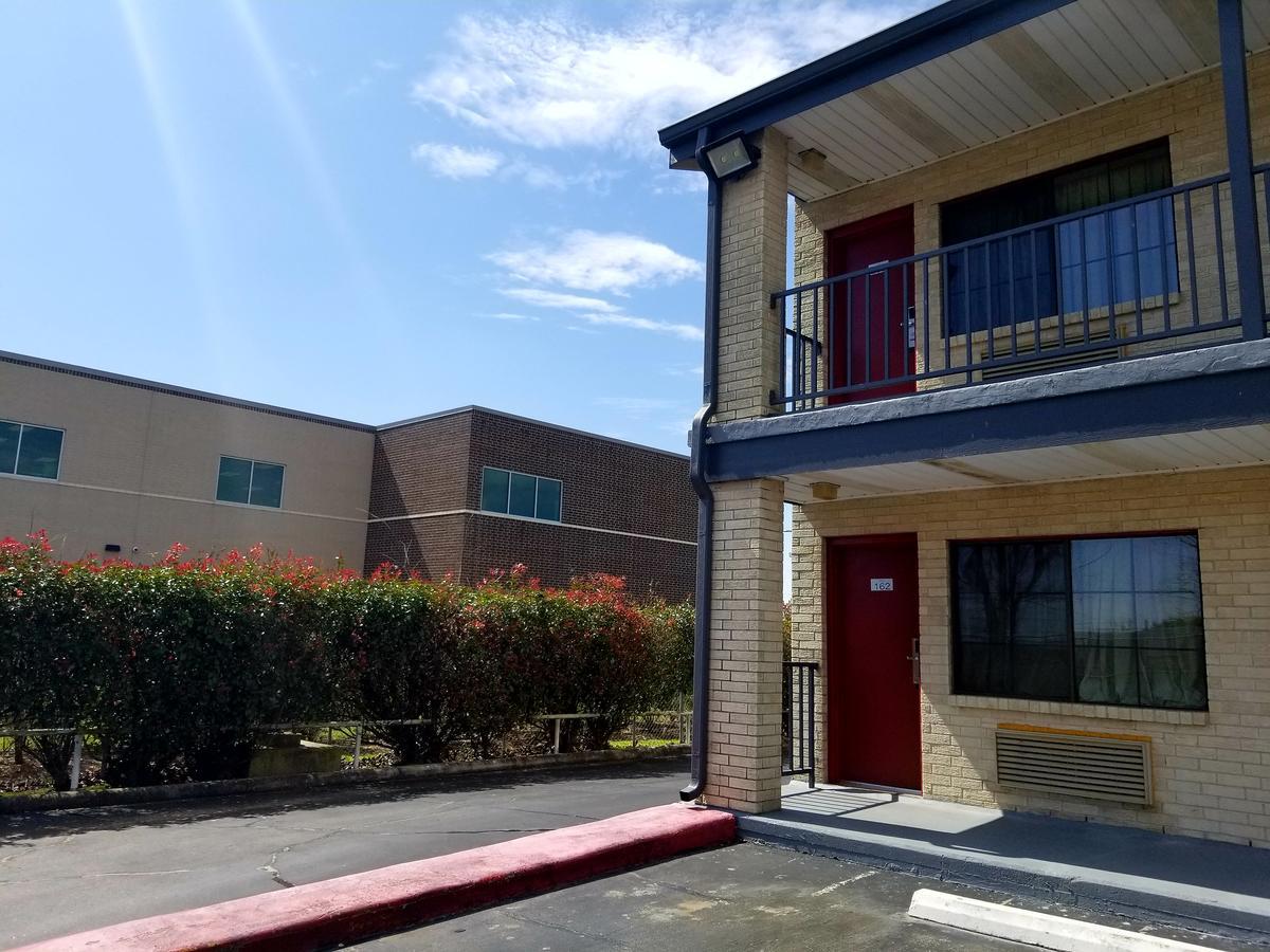 Executive Inn Pasadena Luaran gambar