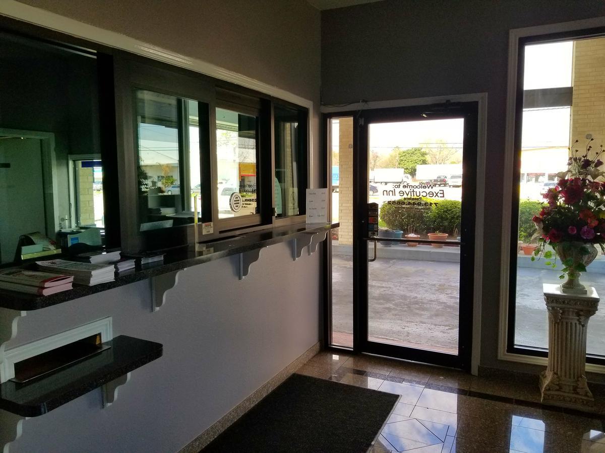 Executive Inn Pasadena Luaran gambar